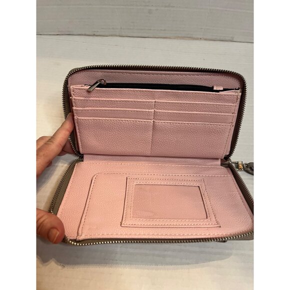 Betsy Johnson Womens Bow Detail Wristlet Wallet gray with pink interior feminine - Picture 2 of 12